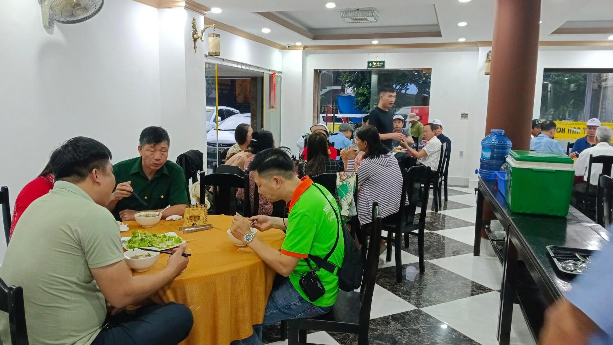 Dat Anh Hotel Hue Esterno foto
