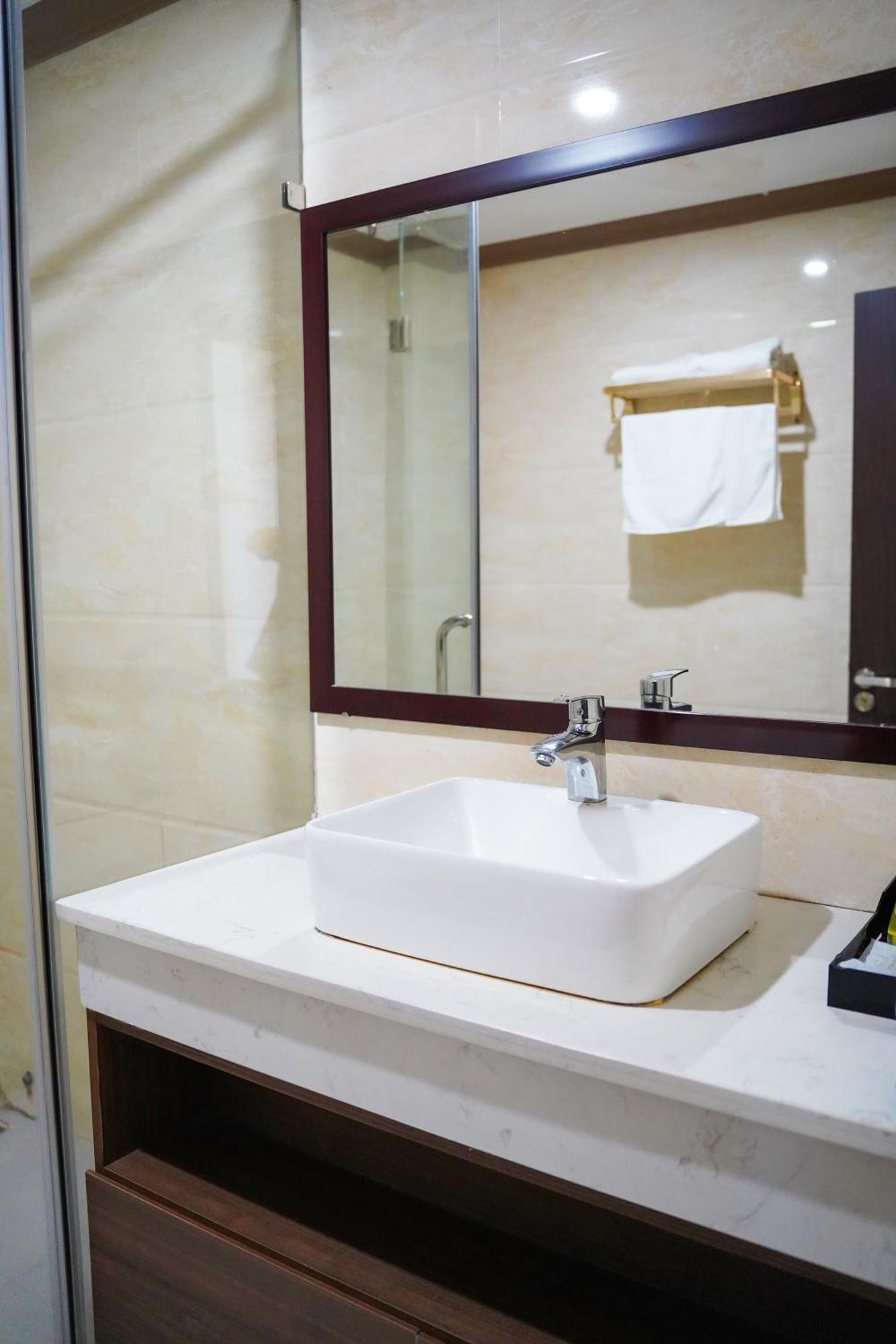 Dat Anh Hotel Hue Esterno foto